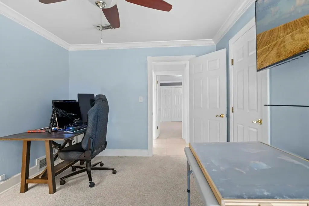 1705 Manchester Drive Arlington TX 76012