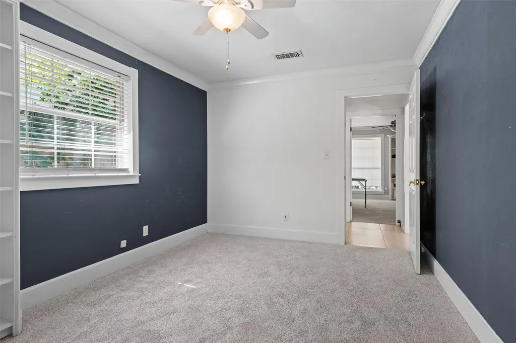 1705 Manchester Drive Arlington TX 76012