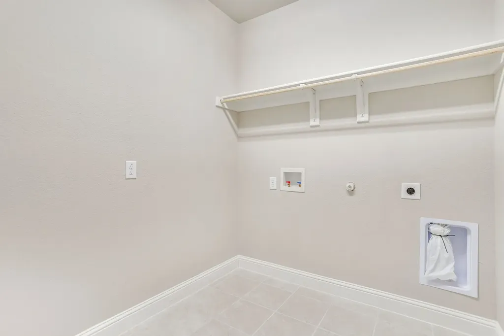 131 Hawks Ridge Trail Burleson TX 76028