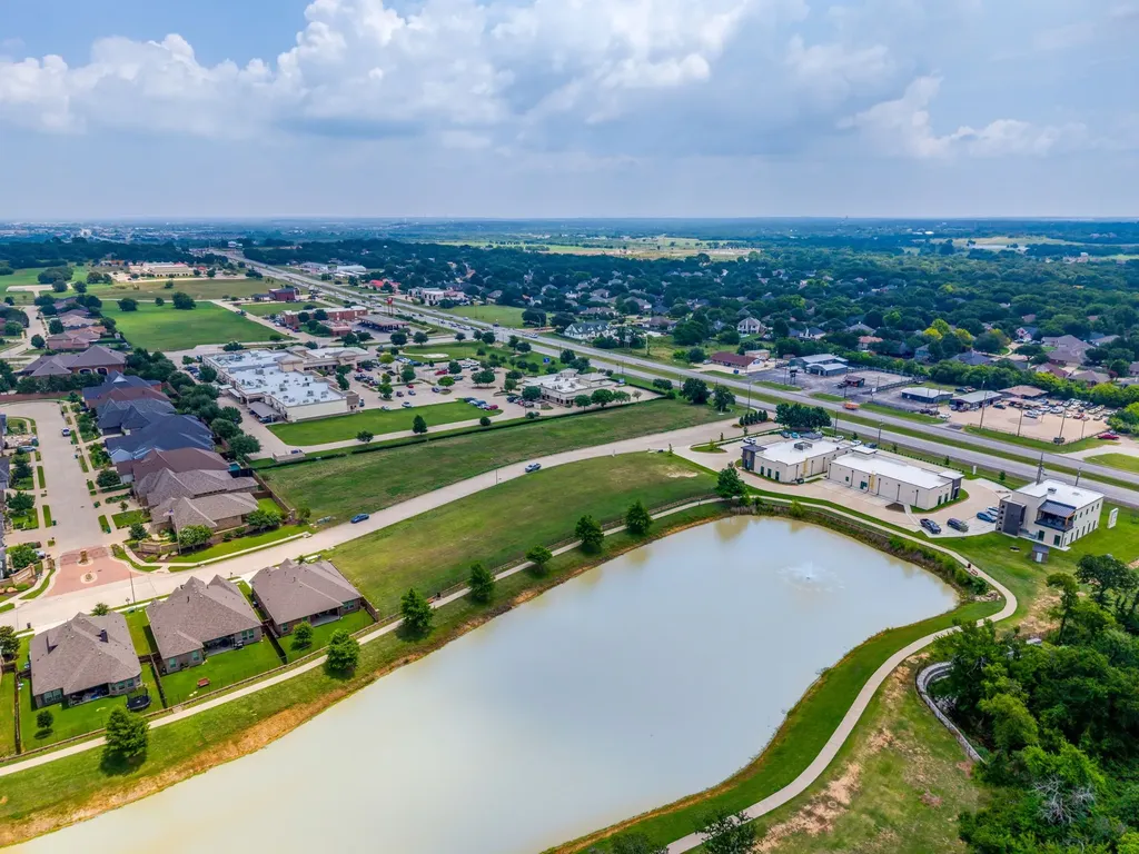 131 Hawks Ridge Trail Burleson TX 76028