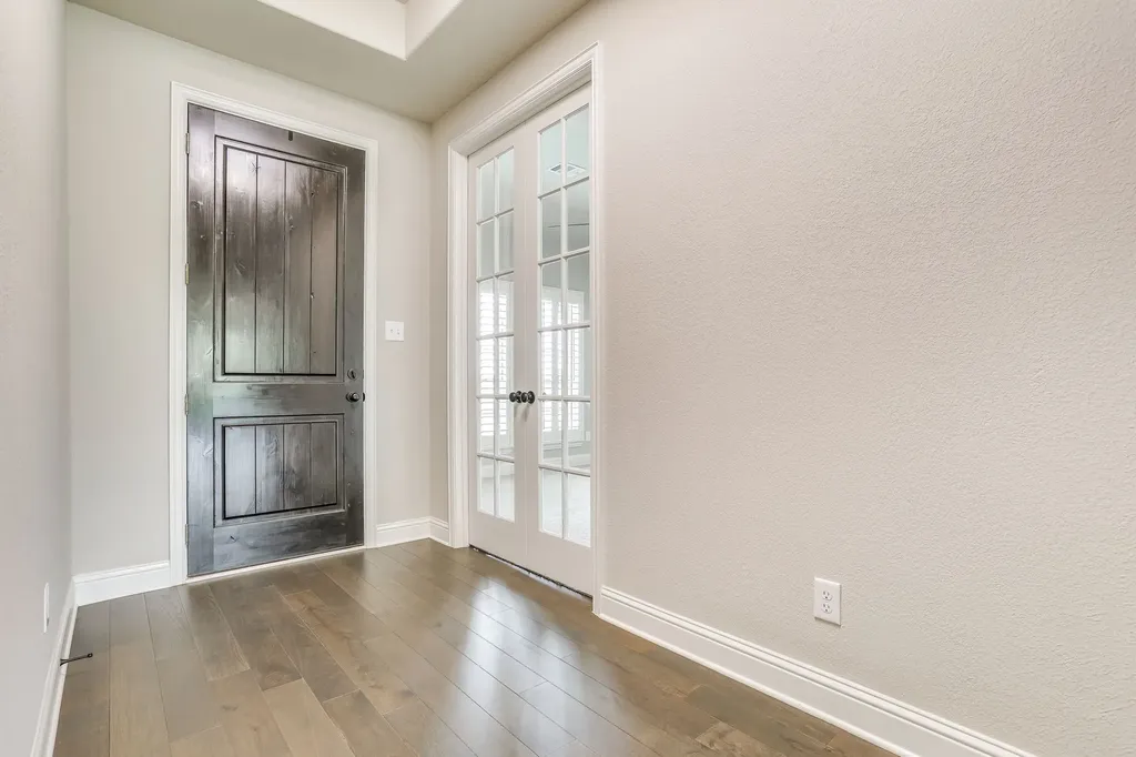 131 Hawks Ridge Trail Burleson TX 76028