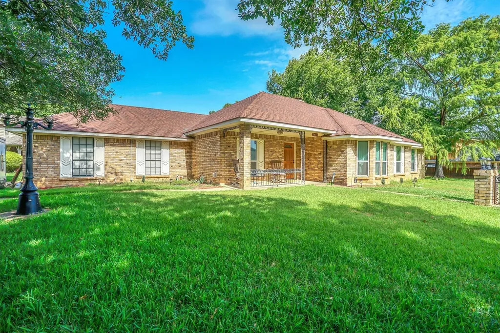 5404 Dana Point Drive Arlington TX 76017