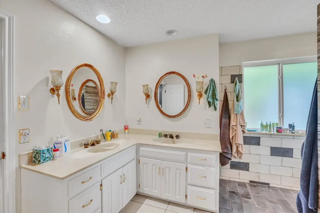 5404 Dana Point Drive Arlington TX 76017