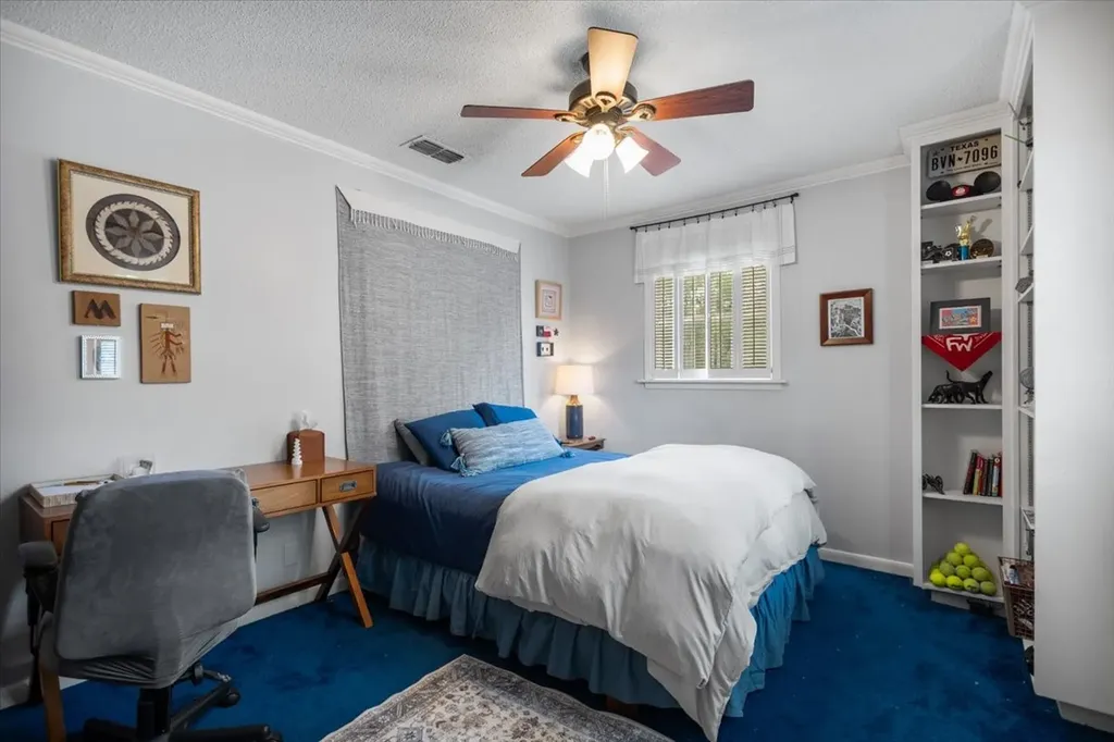 5911 Foxcroft Road Tyler TX 75703
