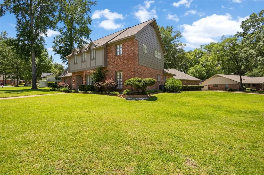 5911 Foxcroft Road Tyler TX 75703