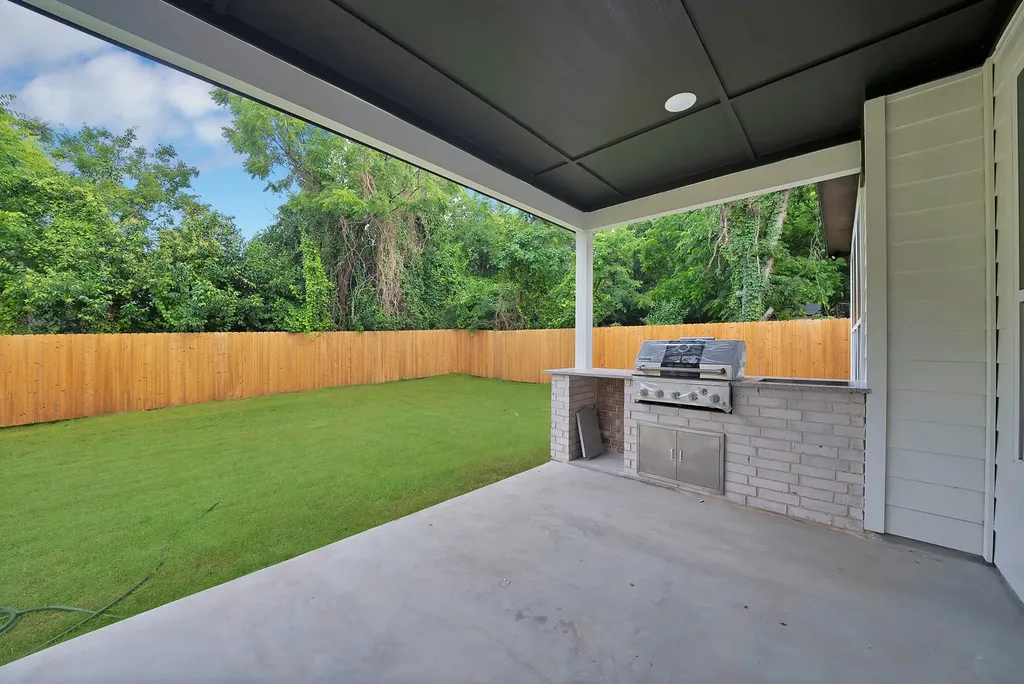 4523 S Ewing Avenue Dallas TX 75216