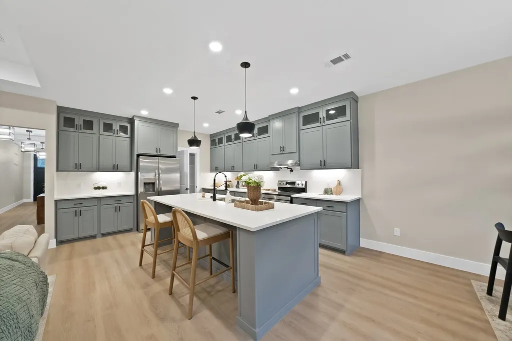 4523 S Ewing Avenue Dallas TX 75216
