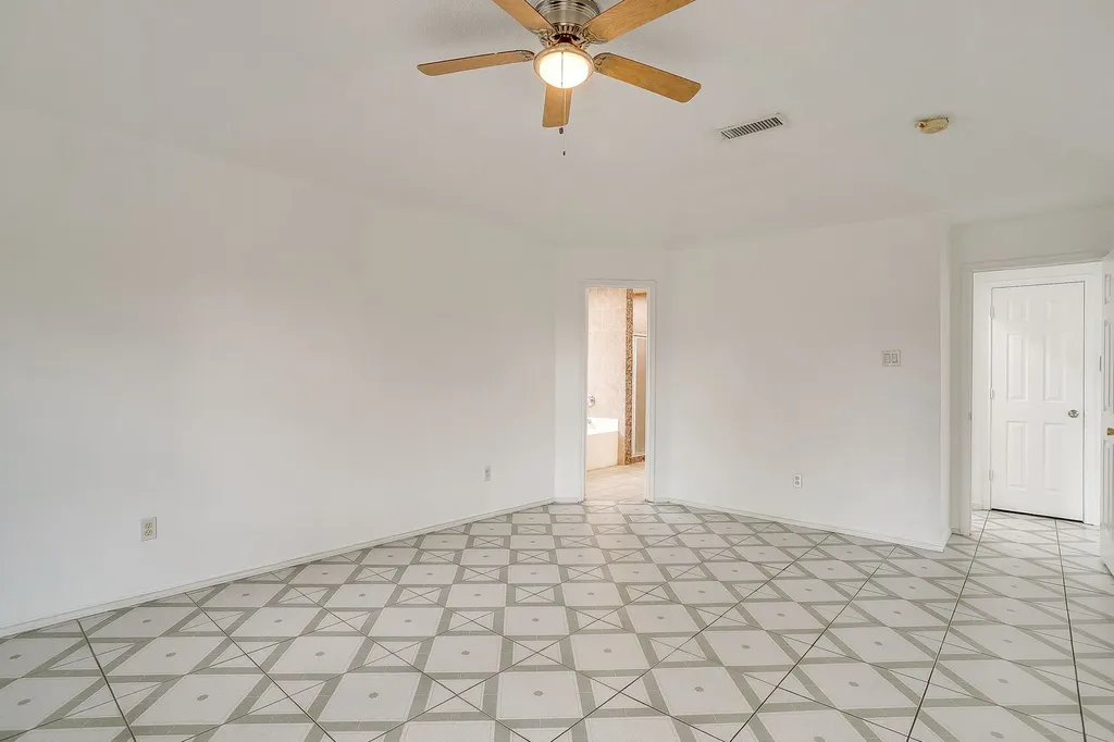 8601 Garden Springs Drive Fort Worth TX 76123