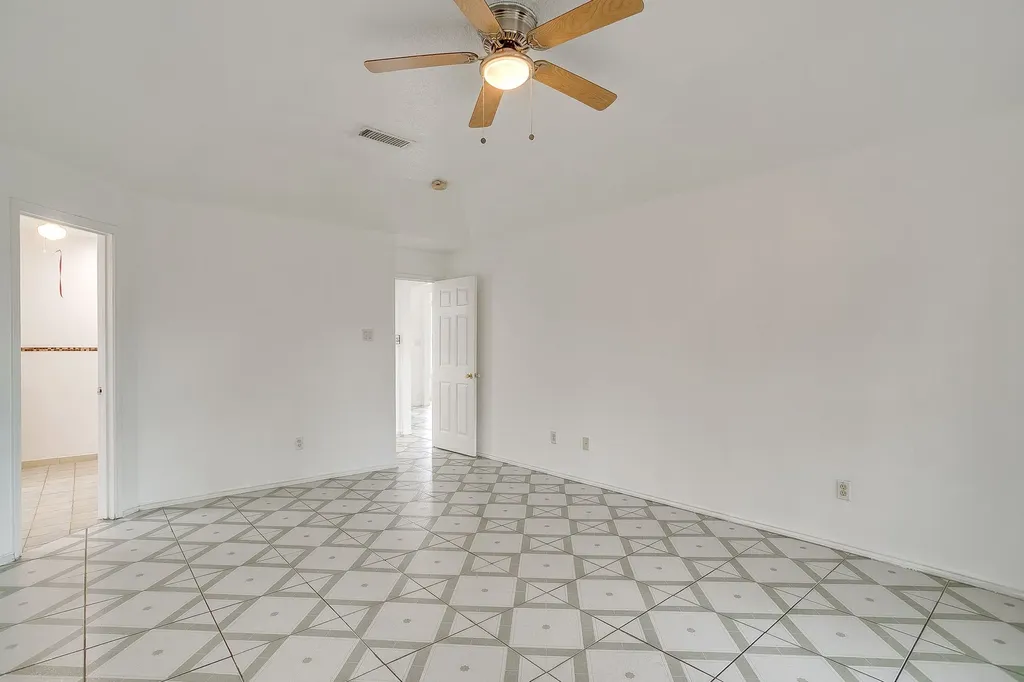 8601 Garden Springs Drive Fort Worth TX 76123