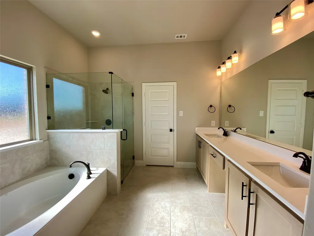 2914 Bridgepoint Street Crandall TX 75114