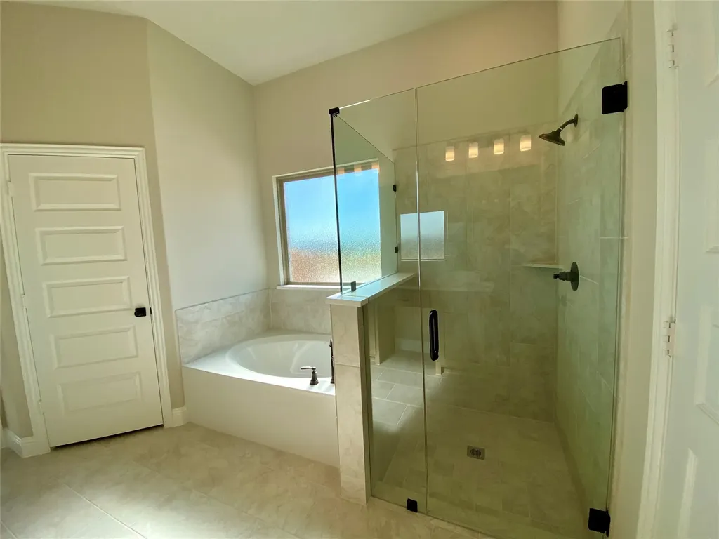 2914 Bridgepoint Street Crandall TX 75114