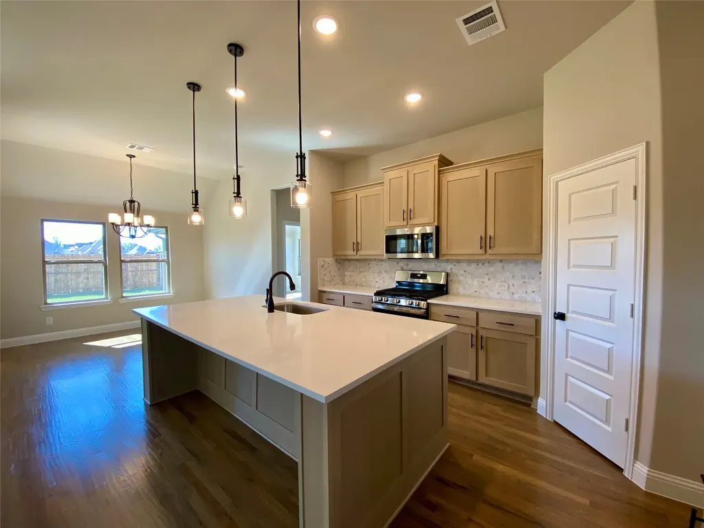 2914 Bridgepoint Street Crandall TX 75114