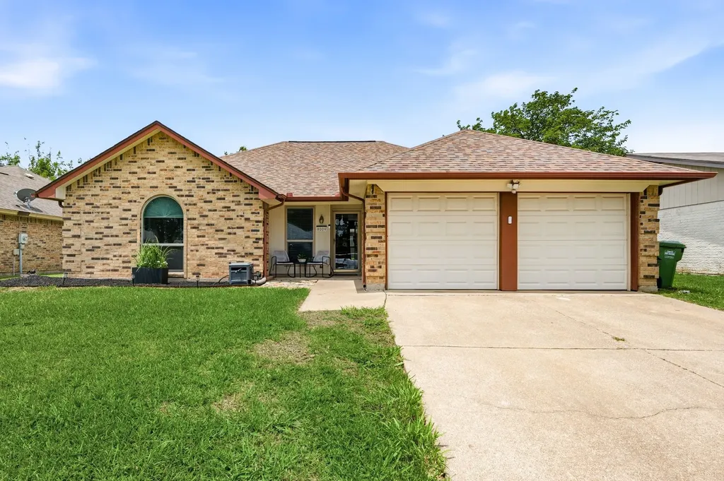 8009 Berrybrook Drive Watauga TX 76148