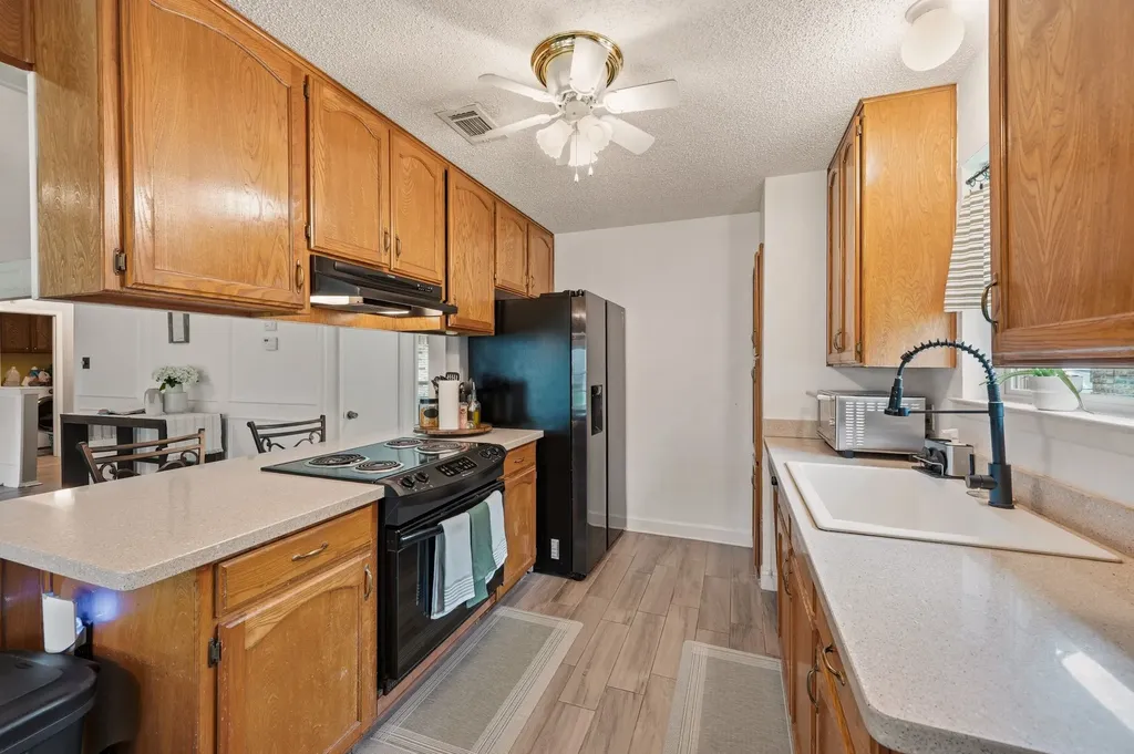 8009 Berrybrook Drive Watauga TX 76148