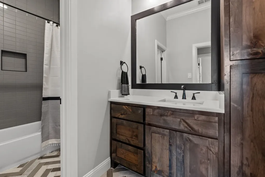 204 Zebrastone Way Poolville TX 76487