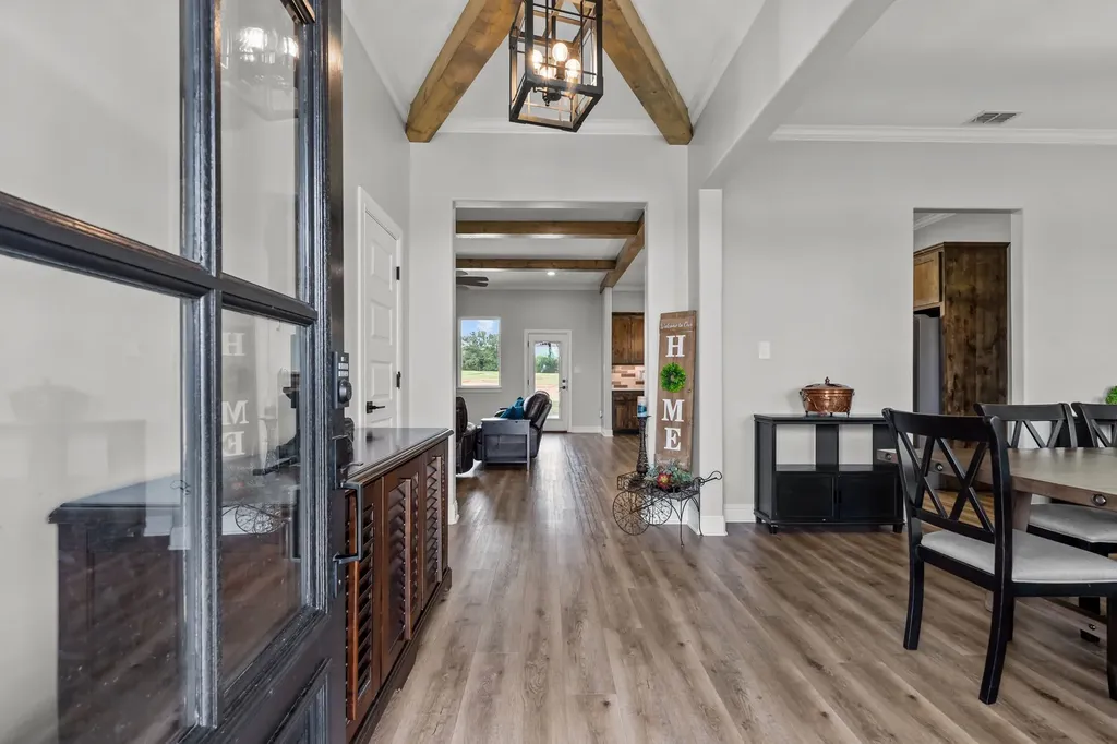 204 Zebrastone Way Poolville TX 76487