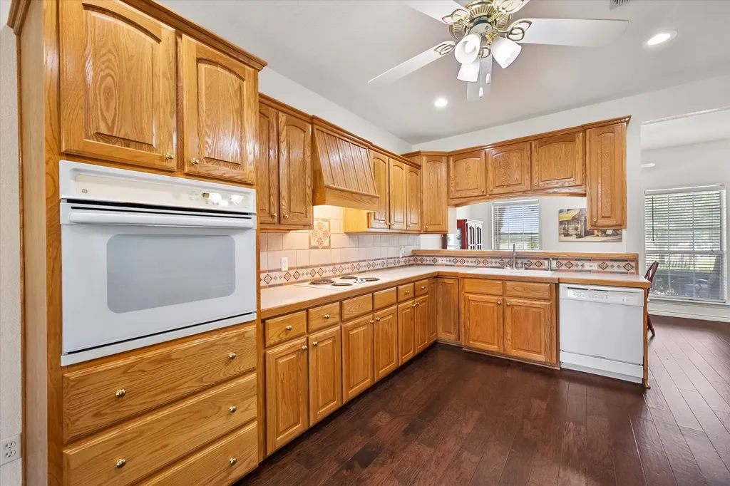 13021 Rudy's Way Streetman TX 75859