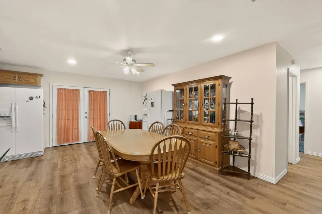 12207 Queen Drive Balch Springs TX 75180