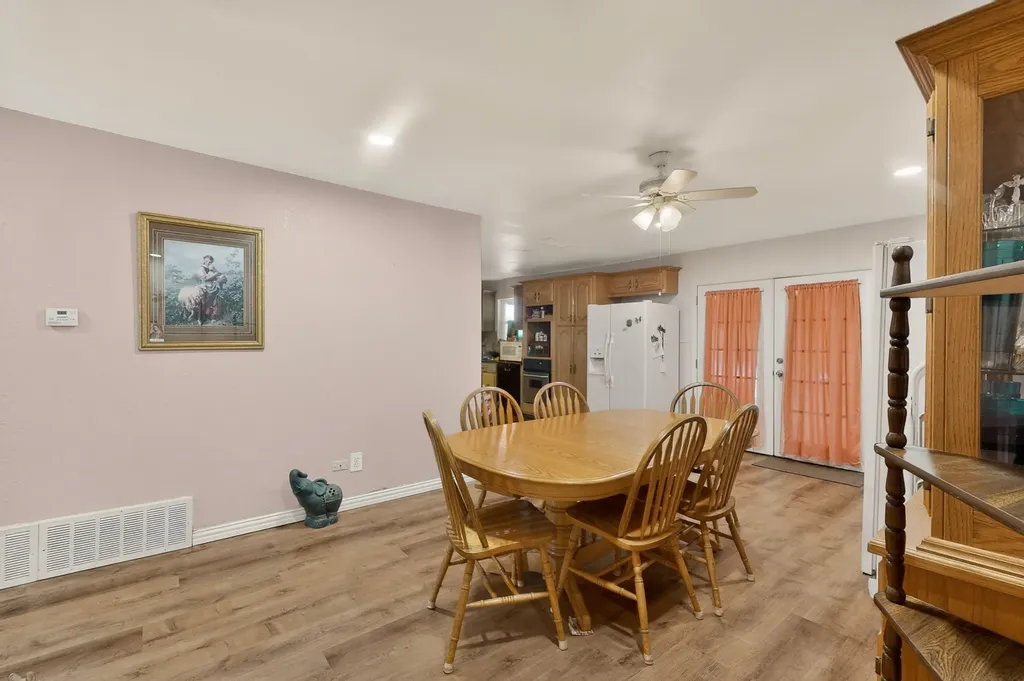 12207 Queen Drive Balch Springs TX 75180