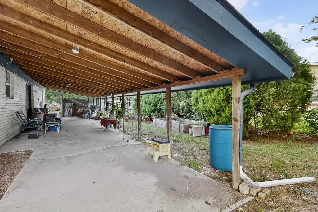 12207 Queen Drive Balch Springs TX 75180