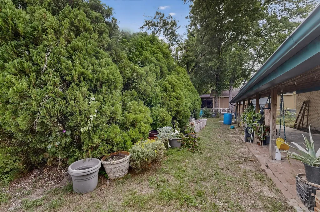 12207 Queen Drive Balch Springs TX 75180