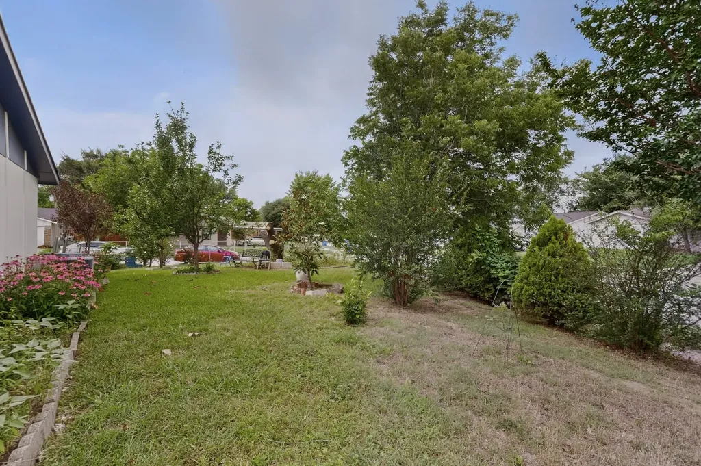 12207 Queen Drive Balch Springs TX 75180