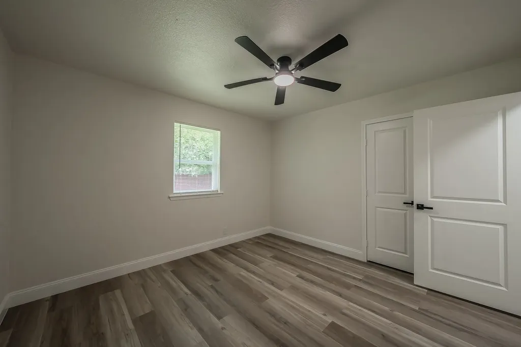 828 Glenda Drive Bedford TX 76022