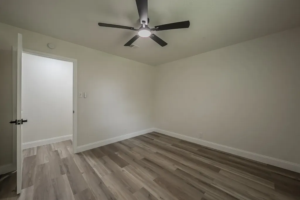 828 Glenda Drive Bedford TX 76022