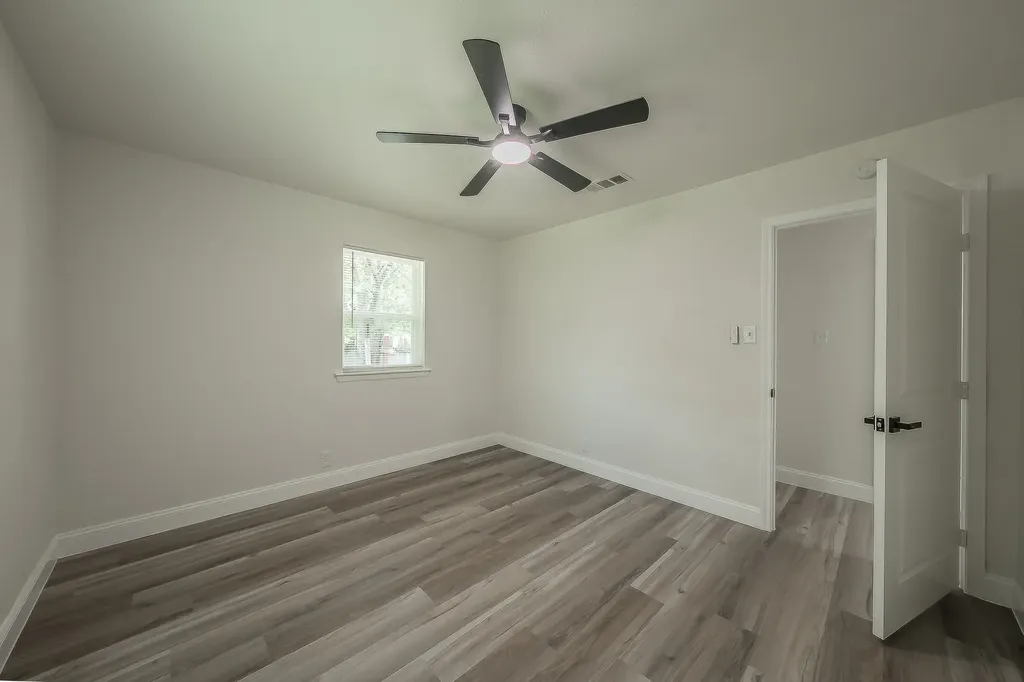828 Glenda Drive Bedford TX 76022