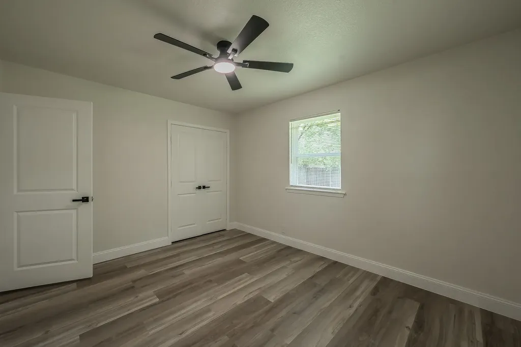 828 Glenda Drive Bedford TX 76022