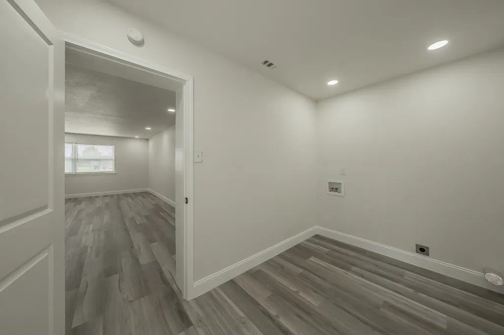828 Glenda Drive Bedford TX 76022