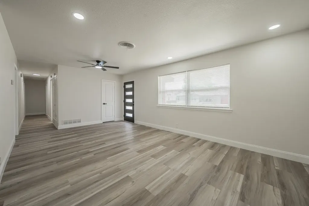 828 Glenda Drive Bedford TX 76022