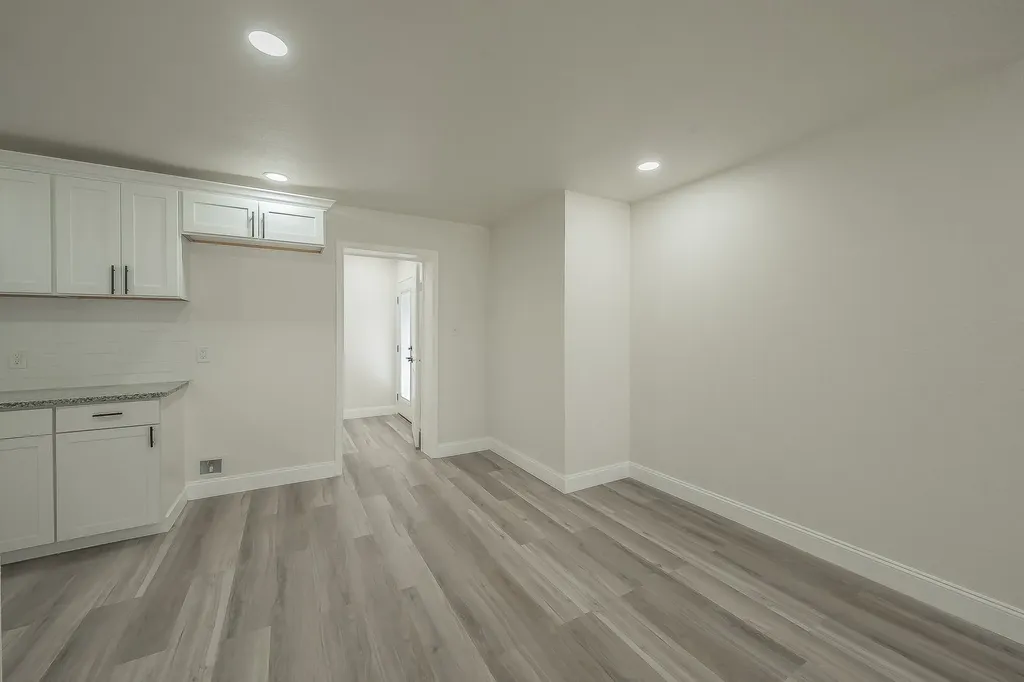 828 Glenda Drive Bedford TX 76022