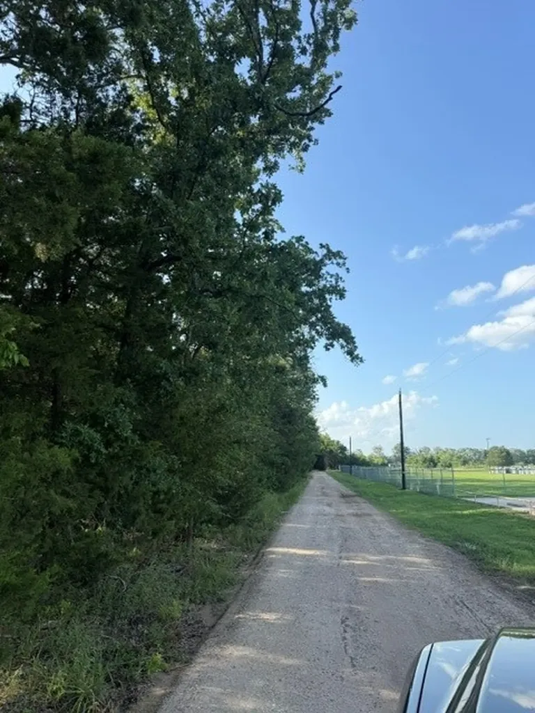 57 Pr 43955 Blossom TX 75416