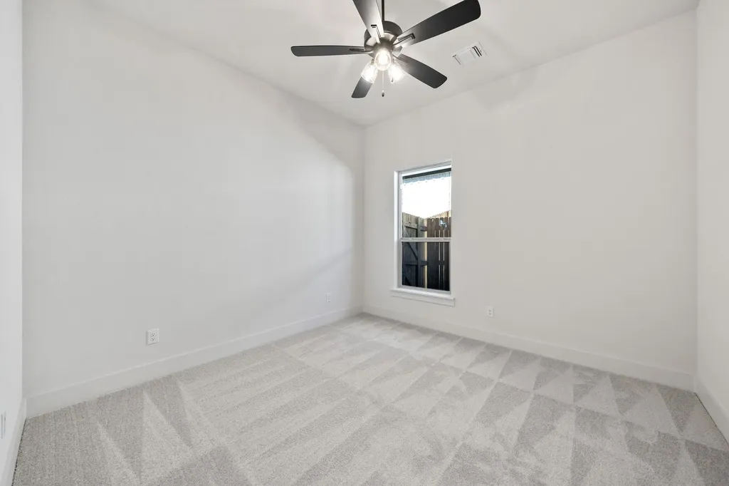 902 Boston Lane River Oaks TX 76114