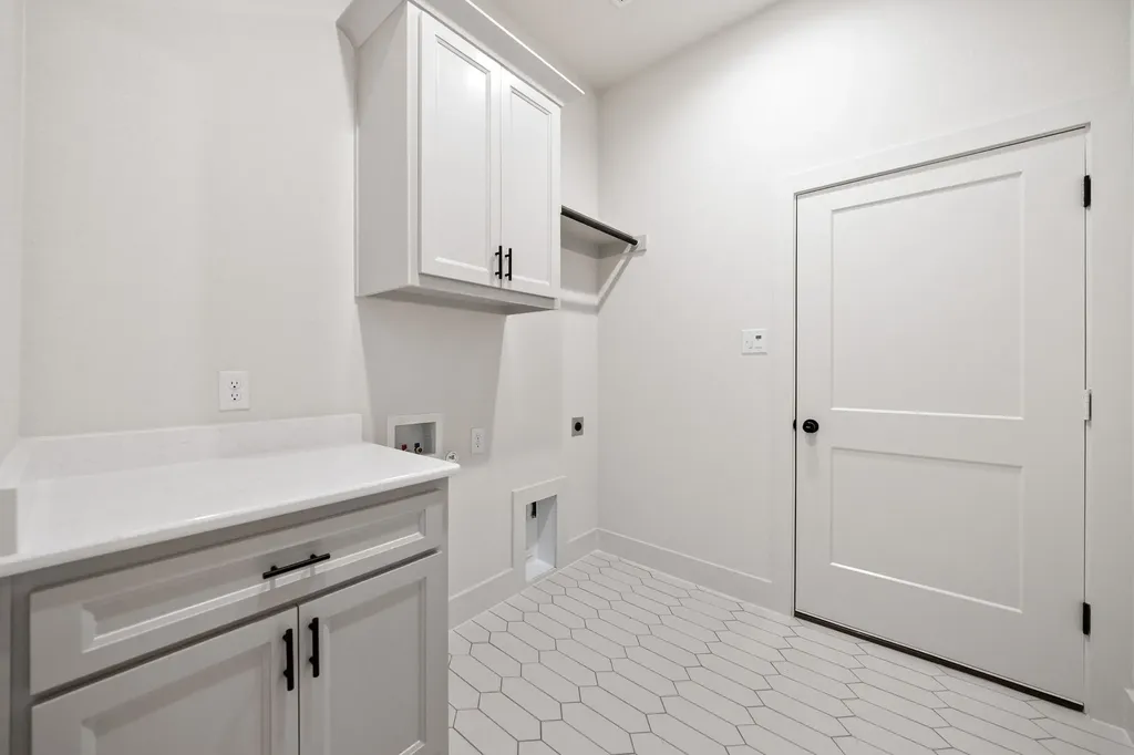 902 Boston Lane River Oaks TX 76114