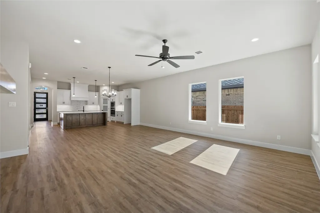 903 Boston Lane River Oaks TX 76114