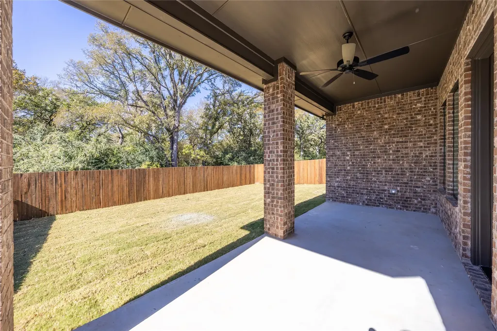 903 Boston Lane River Oaks TX 76114