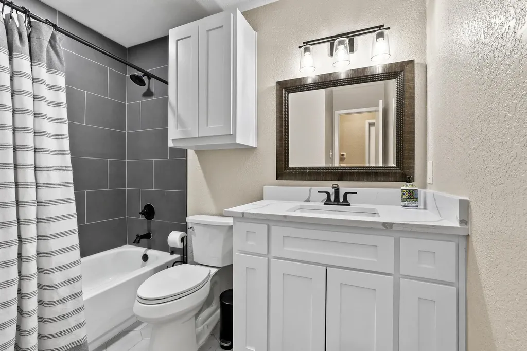713 Patricia Drive Sherman TX 75090