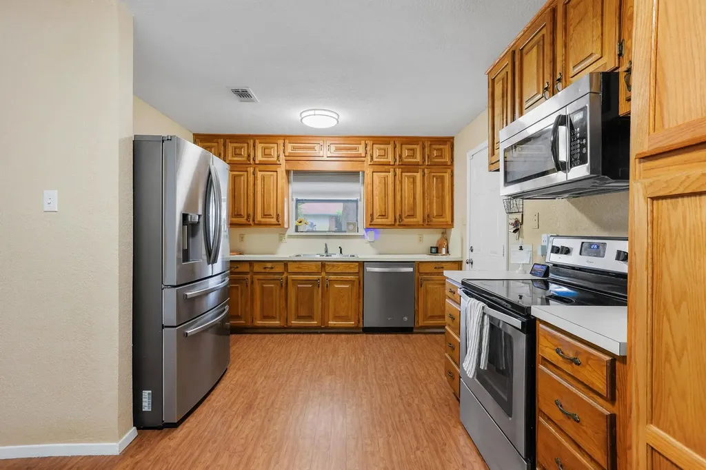 713 Patricia Drive Sherman TX 75090