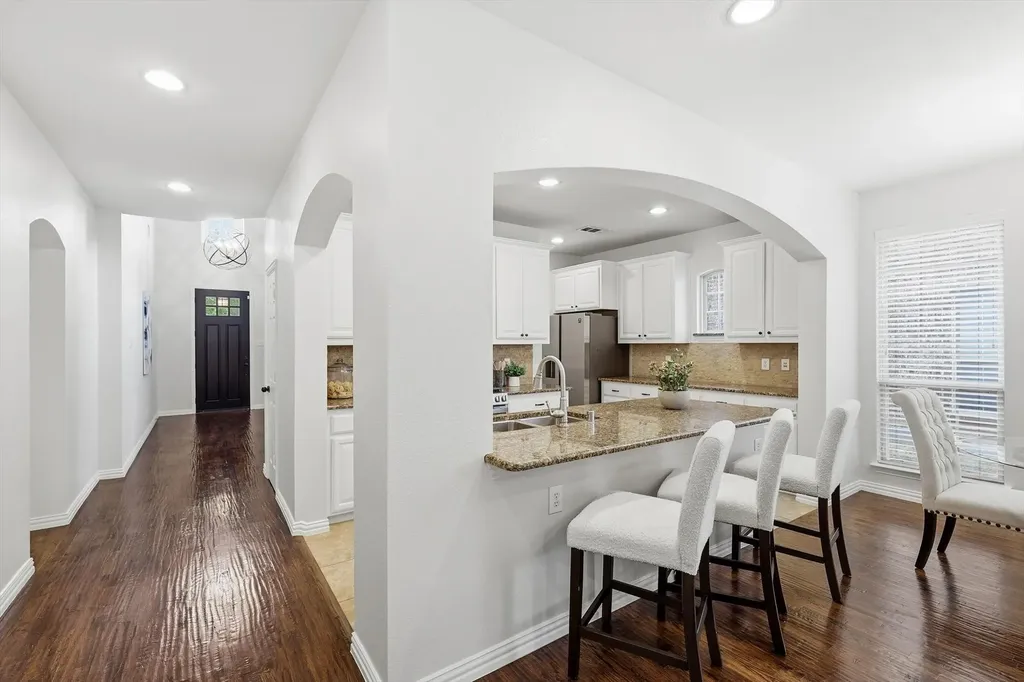 1336 Burnett Drive Lantana TX 76226