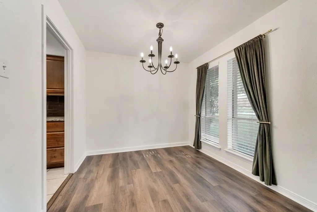 123 S Venice Drive Duncanville TX 75116
