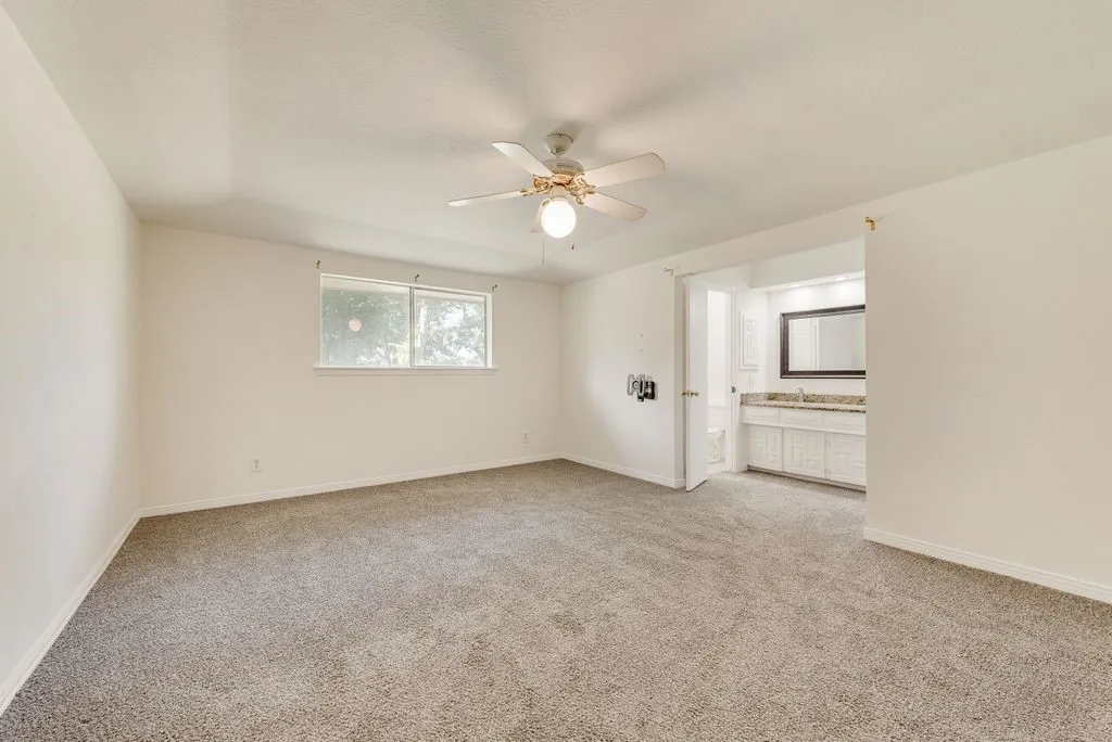 123 S Venice Drive Duncanville TX 75116