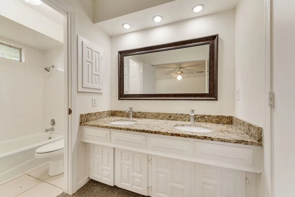 123 S Venice Drive Duncanville TX 75116