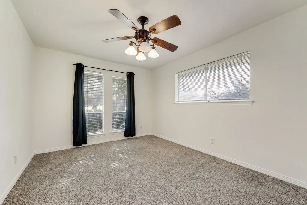 123 S Venice Drive Duncanville TX 75116