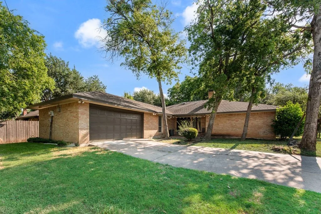 123 S Venice Drive Duncanville TX 75116