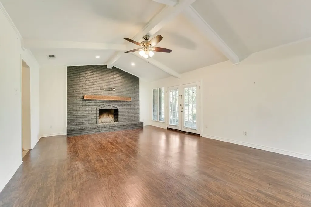 123 S Venice Drive Duncanville TX 75116