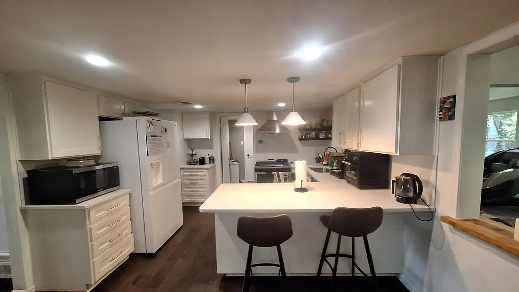 2409 Whitewood Drive Dallas TX 75233