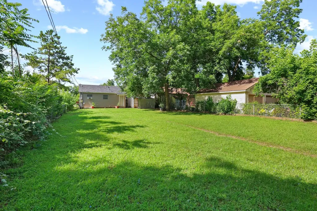 709 W Hanna Street Denison TX 75020