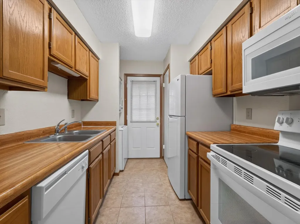 1805 W Spring Creek Parkway Plano TX 75023